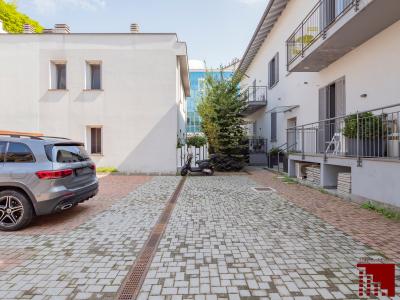 ATTICO MANSARDATO CON TERRAZZO E POSTO AUTO - Immagine# 41
