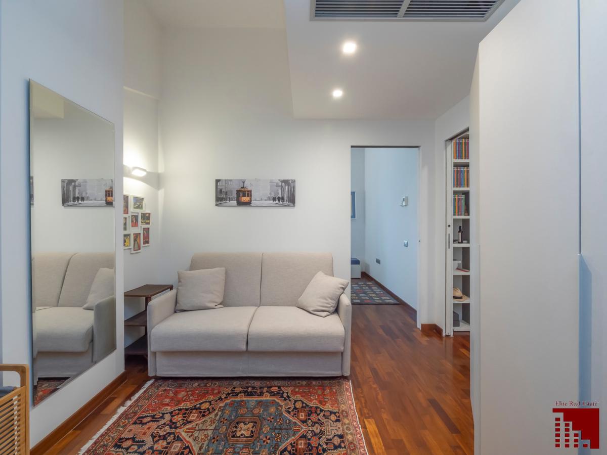 AMPIO BILOCALE CON TERRAZZO E BOX - STUDIO/CABINA ARMADIO