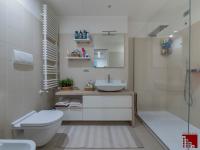 AMPIO BILOCALE CON TERRAZZO E BOX - BAGNO