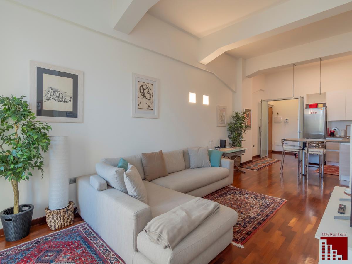 AMPIO BILOCALE CON TERRAZZO E BOX - LIVING