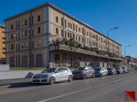 AMPIO BILOCALE CON TERRAZZO E BOX - FACCIATA