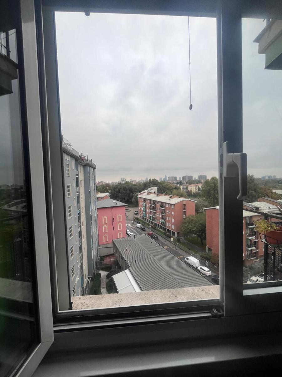 Monolocale con Balcone Piano Alto - Immagine# 11